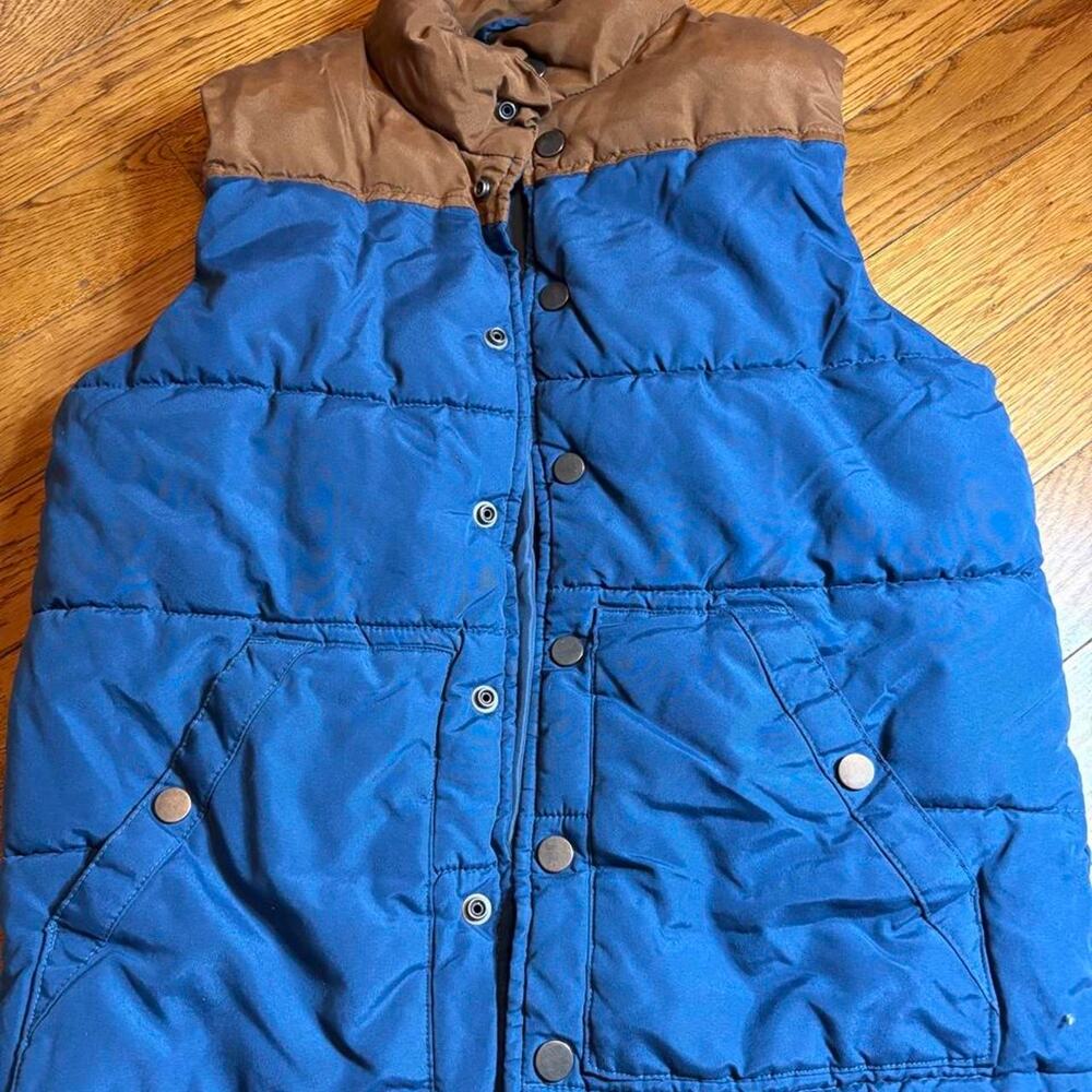 Old navy blue puffer vest